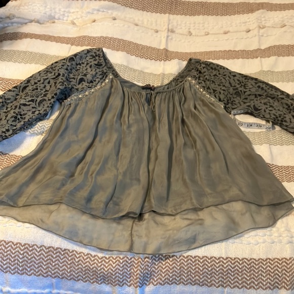 Lola made in Italy silk blouse size L - Picture 6 of 10